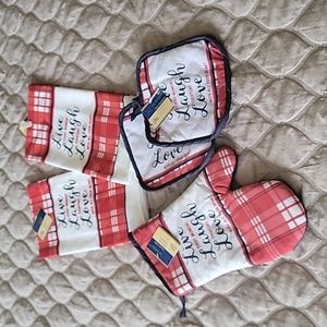 Set of 5 Live Laugh Love 2 Towels 1 Oven Mitt 2 Hot Pads Kitchen Towel S…